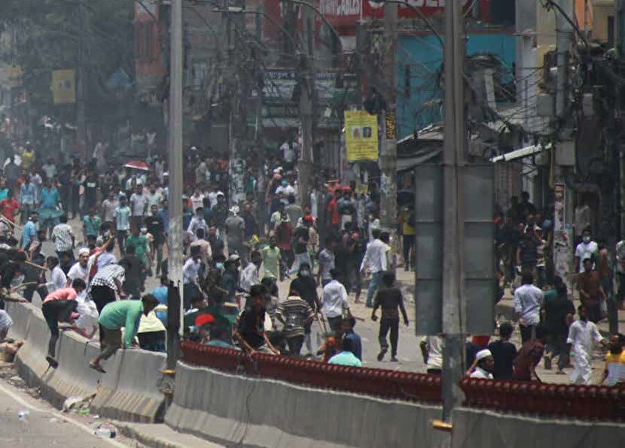 Şu an Bangladeş'in siyasette, potansiyel olarak öğrenci hareketinden doğacak yeni seslere ve yüzlere sahip olması için bir fırsat doğmuş olabilir.