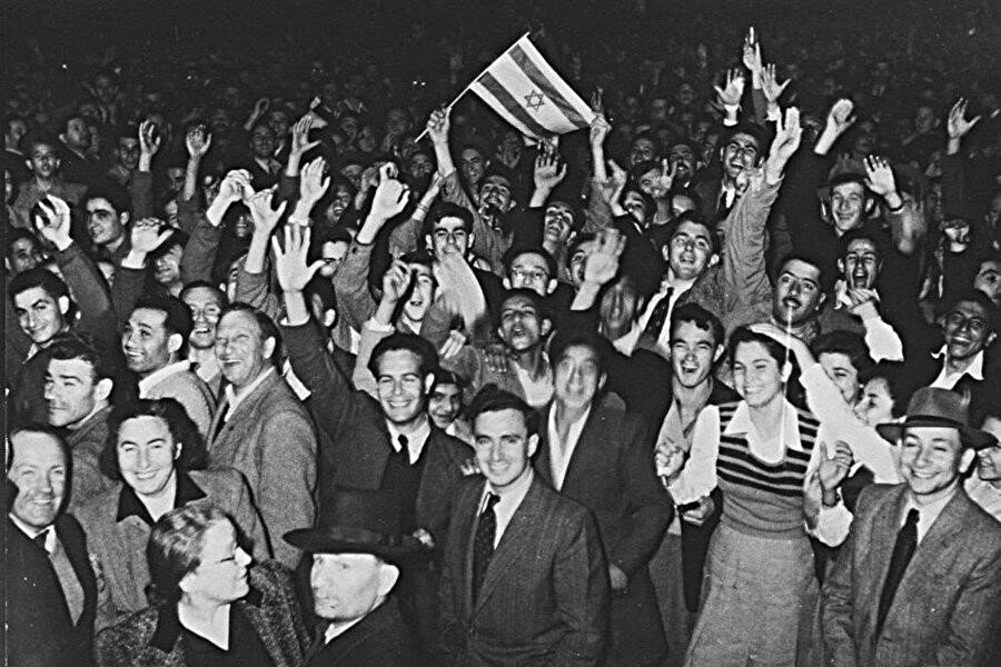 BM'den çıkan sonuç, Yahudiler tarafından sevinçle karşılanmıştı.