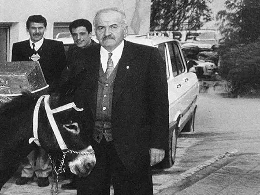 İnsanlığa hizmet ödüllü Eşekli Kütüphaneci.