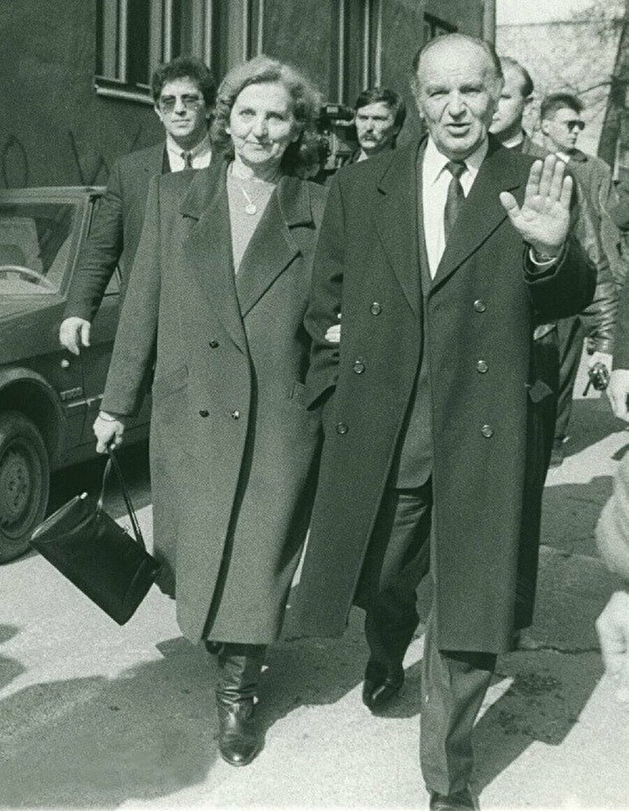 Halida İzetbegoviç, Aliya'nın yaşadığı tüm zorluklarda yanında olan isimlerden biriydi.