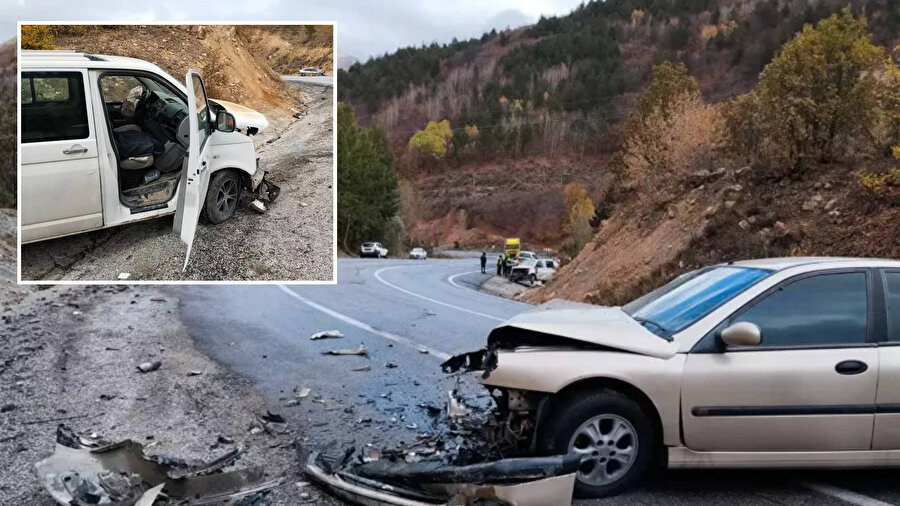 Otomobil ile minibüs kafa kafaya çarpıştı: 10 yaralı