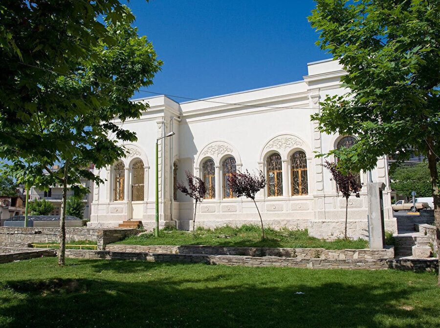 Gazi Evrenos Bey Türbesi'nin 2006 yılında gerçekleştirilen restorasyondan sonraki hali.