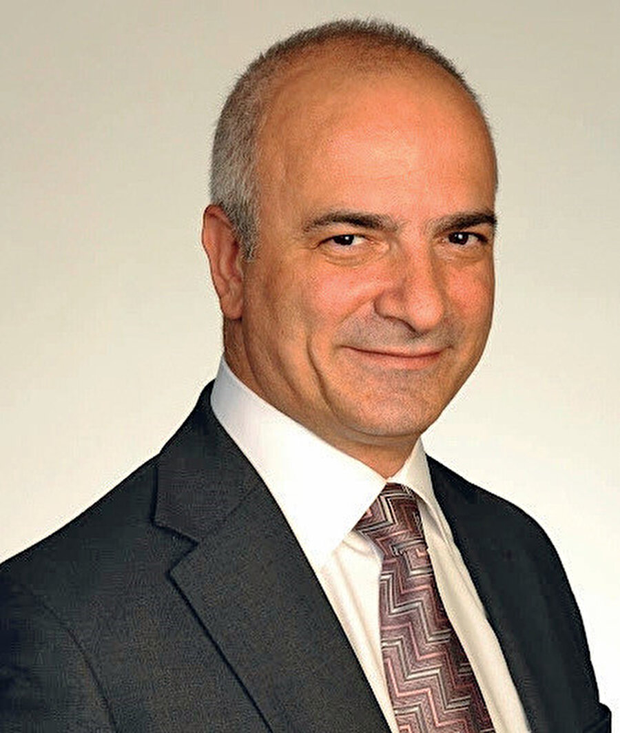 Hikmet Baydar.