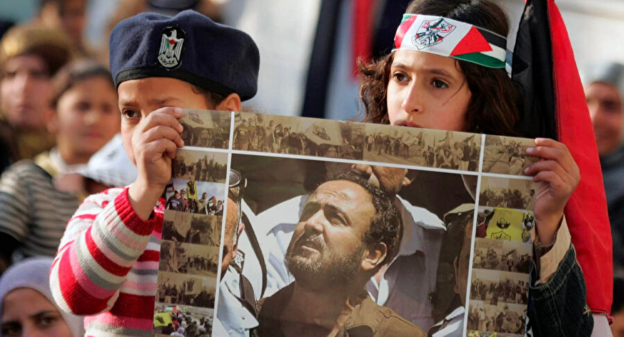 Mervân Bergûsî, İsrail hapishanelerindeki en kıdemli Filistinli liderdir. Yerel basında sıklıkla "Filistinli Nelson Mandela" olarak tanımlanır.