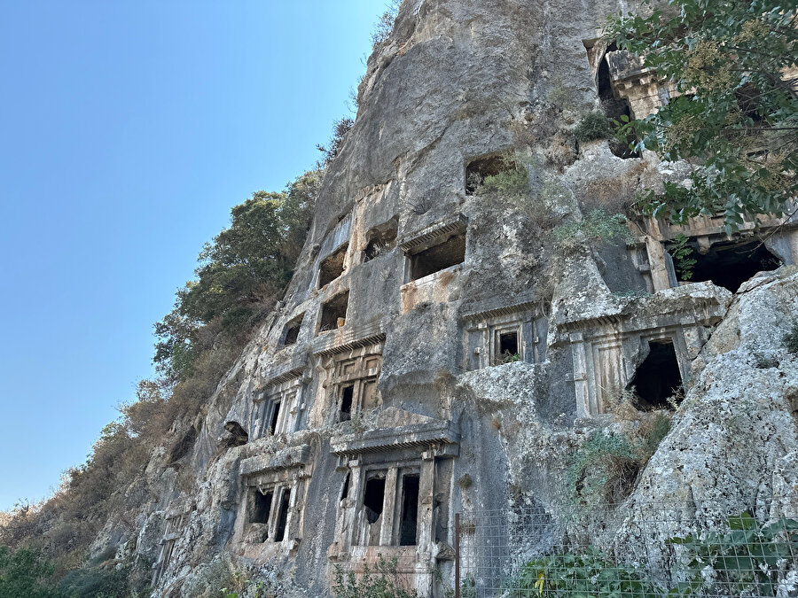 Amintas Ören Yeri, kral mezarları. Fotoğraf: Uluç Algan. 