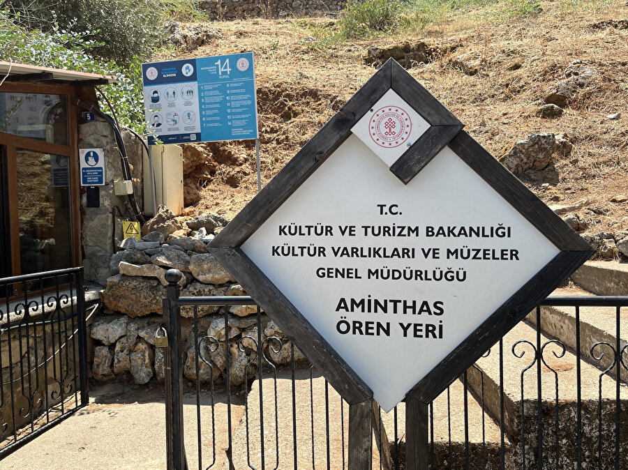 Amintas Ören Yeri, kral mezarları. Fotoğraf: Uluç Algan. 