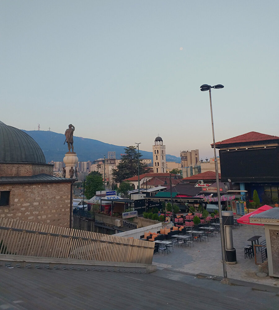 Üskü meydandan Vodno Tepesi’ndeki Milenyum Haçı