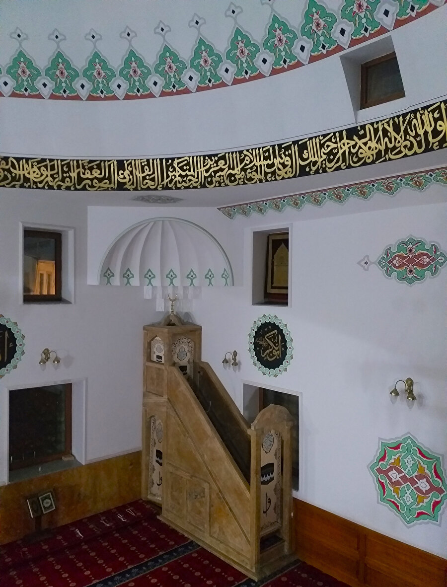 Üsküp Arasta Camii içi