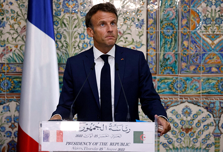 Fransa Cumhurbaşkanı Emmanuel Macron, Cezayir Savaşı'na yol açan 1 Kasım 1954 ayaklanmasının 70. yıl dönümünde yaptığı açıklamada, (suikastın üzerinden 67 yıl geçtikten sonra) bin Mihîdi'nin Fransız askerleri tarafından öldürüldüğünü kabul etti.