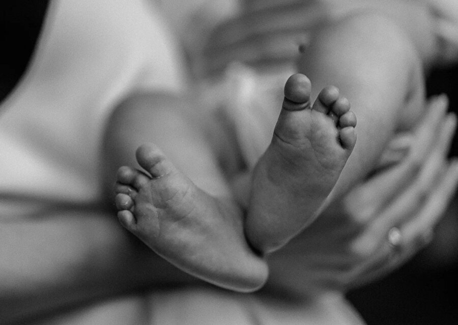 Bebeğini çöpe atan anne serbest bırakıldı.