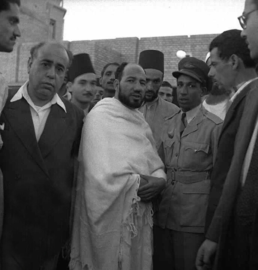 Müslüman Kardeşler, hac yolunda.