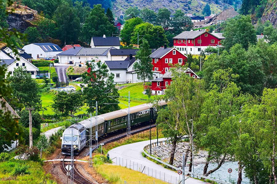  Tren Rotaları.