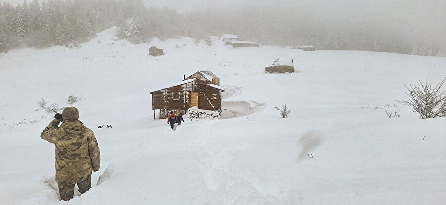 Ordu'da karda mahsur kalan 4 kişi aranıyor