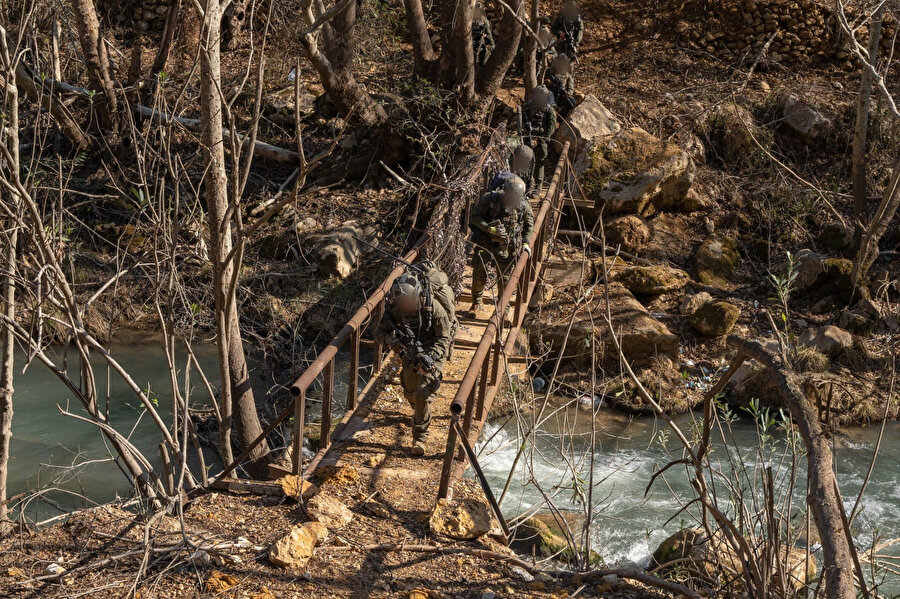 Litani Nehri'nde faaliyet gösteren İsrail güçleri, 26 Kasım 2024.