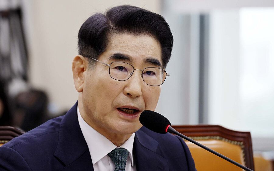Savunma Bakanı Kim Yong-hyun