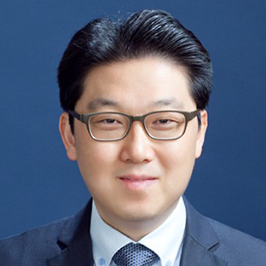 Güney Kore Hankuk Yabancı Diller Üniversitesi Türkiye-Azerbaycan Araştırmaları Bölüm Başkanı Prof. Dr. Oh Chong-jin