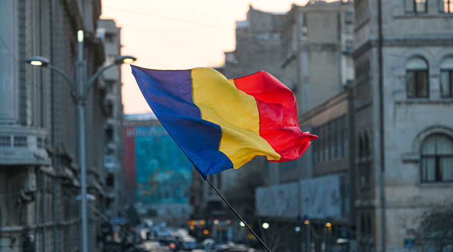 Romanya'da 24 Kasım'da gerçekleştirilen Cumhurbaşkanı seçiminin ilk tur sonuçlar iptal edildi.