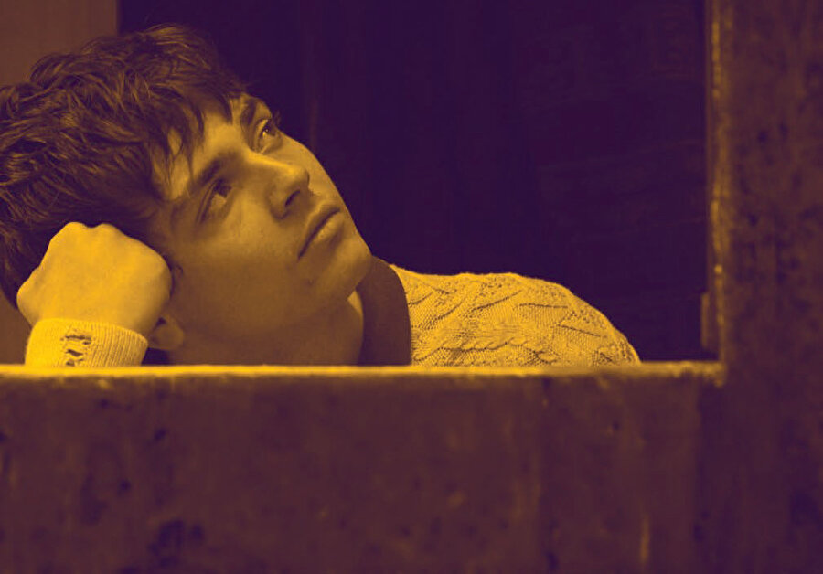 Yurt filmi, hiç filmi yapılmayan 28 Şubat günlerine götürdü bizi...