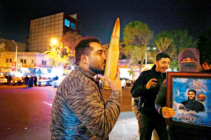 Körfez’de pek çok liderin Hizbullah’tan ve Nasrallah’tan hazzetmediği, hatta Nasrallah’ın ölümünü gizli bir memnuniyetle karşıladığını söylemek kehanet olmaz Ancak şu an için öncelikli kaygı topyekûn bir İran-israil ya da İran-ABD savaşından kaçınmak. Zira bunun neticeleri, İran’ın veya Hizbullah’ın yarattığı tehditten çok daha ağır olabilir. Mevcut durum, ekonomilerini ve güvenliklerini de ilgilendiren daha geniş bir bölgesel savaşa dönüşme riski taşıdığından KİK için ciddi bir endişe kaynağı.