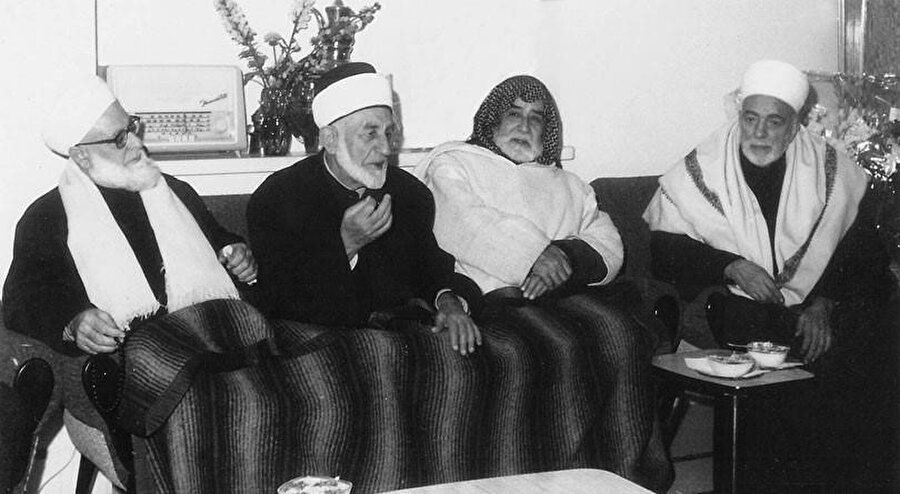 Hasan Habenneke, geleneksel ilimlerdeki dirayeti yanında uyguladığı başarılı öğretim metotları sayesinde ders halkalarını âdeta bir cazibe merkezi haline getirmişti.