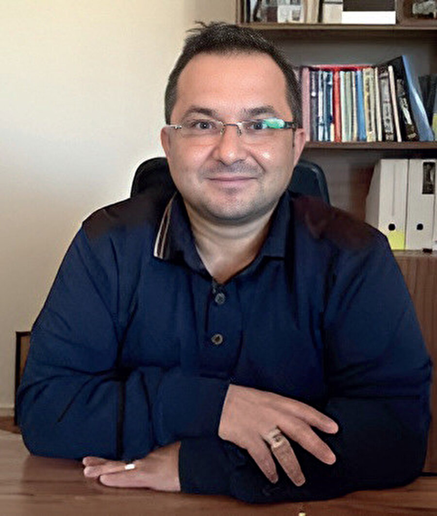 Prof. Dr. Ahmet Özen.