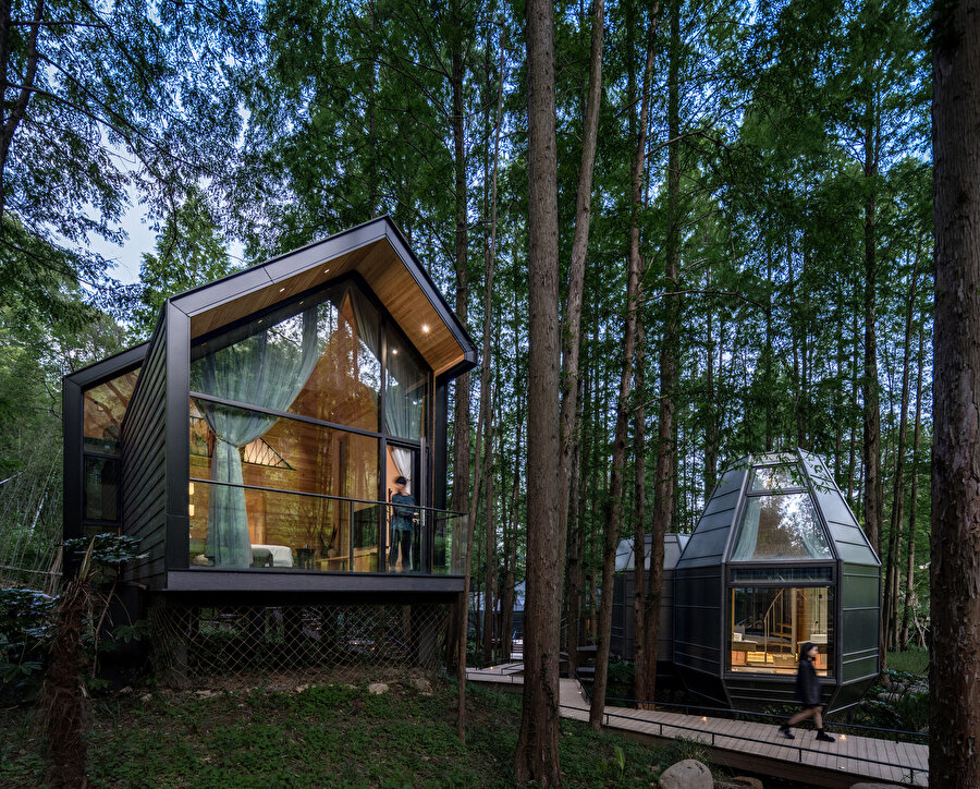 Dongmingshan Senyu Hotel.