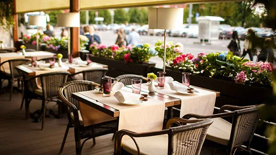 Restoranlarda rezervasyona da para ödenecek