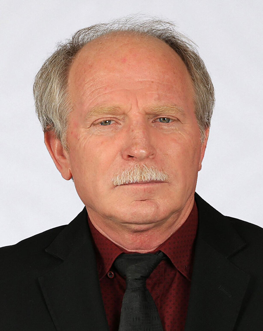 Prof. Dr. Bekir Biçer.