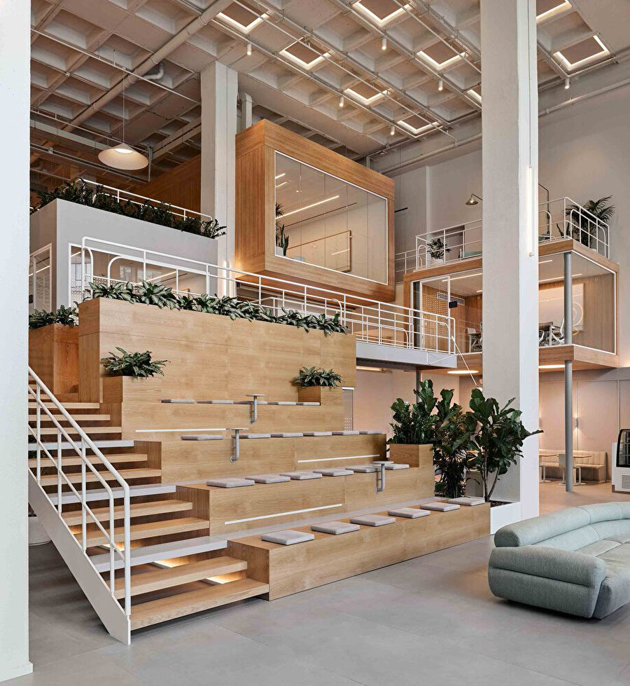  Good Job Games Ofis Amfi. 