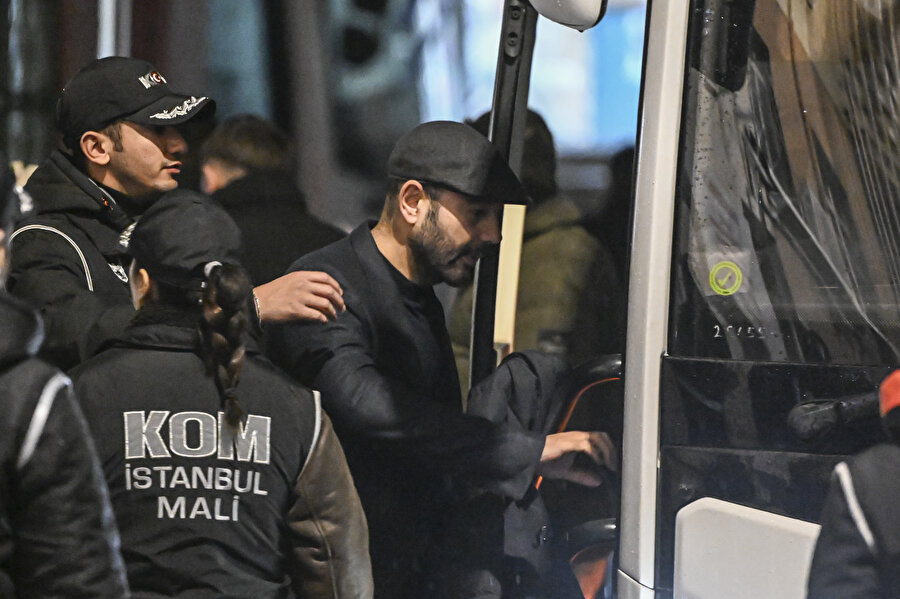 Beşiktaş Belediye Başkanı Akpolat tutuklandı