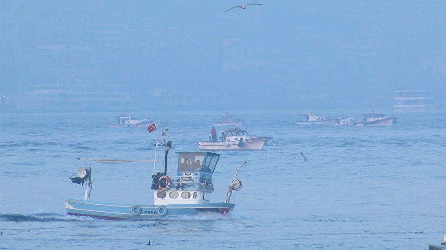 İstanbul yeni güne sisle başladı