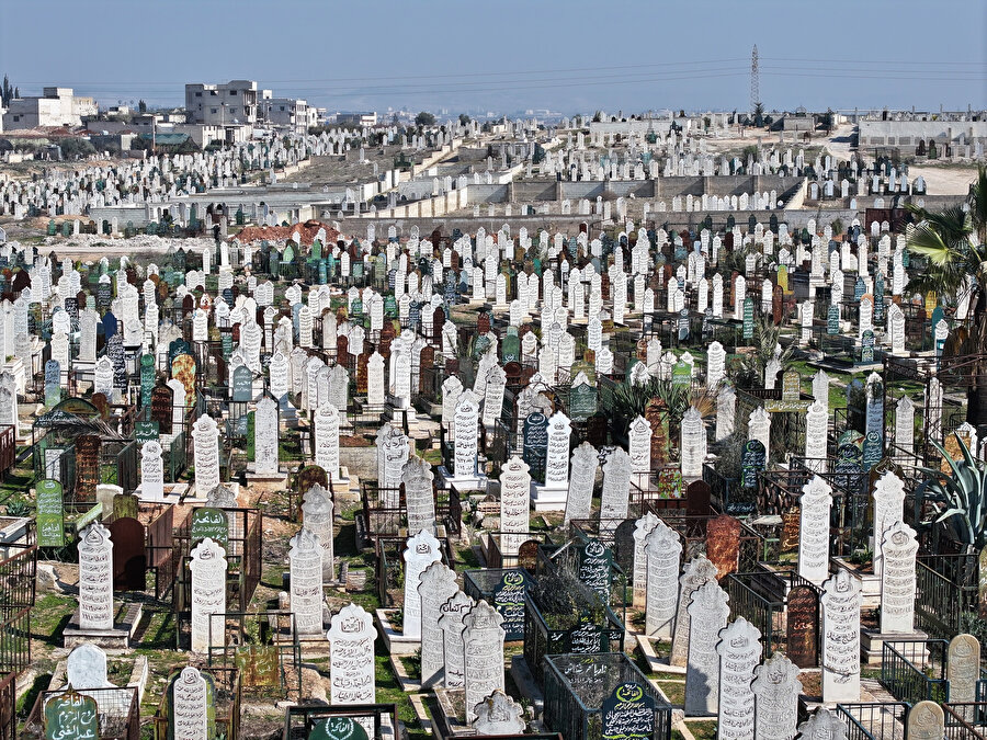 Hama Katliamı, Ortadoğu’nun yakın tarihinde bir devletin kendi vatandaşlarına yönelik uyguladığı kıyımların en büyüklerindendi.