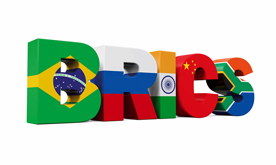 BRICS, Goldman Sachs'tan ekonomist Jim O'Neill'in icadı bir terim olan Brezilya, Rusya, Hindistan, Çin ve Güney Afrika'yı ifade ediyor.