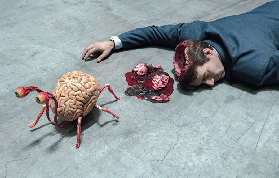 Değer, anlam ve amaç boşluğu zuhura geldi, nihilisttik bir atmosfer ortaya çıktı. Dolayısıyla nihilisttik bir varoluş güzergahı içerisinde istikametsiz kalmış insanın kendini bir anlamda yaratma çabalarını umutsuzca gördük.