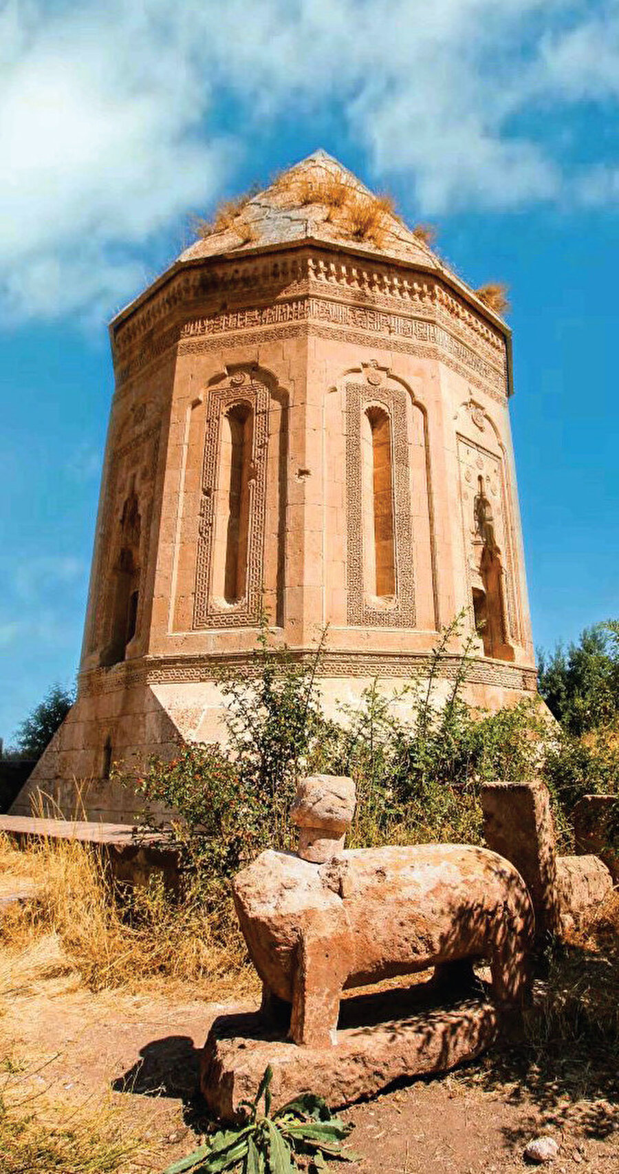 Halime Hatun Kümbeti.