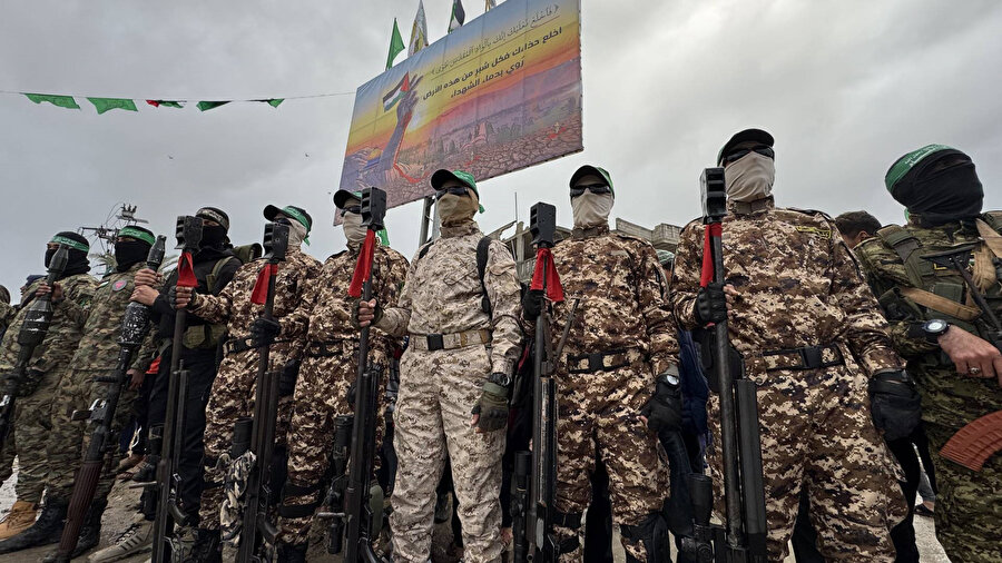 İsrail ateşkes anlaşmasını ihlal ediyor: Filistinli esirlerin serbest bırakılması ertelendi