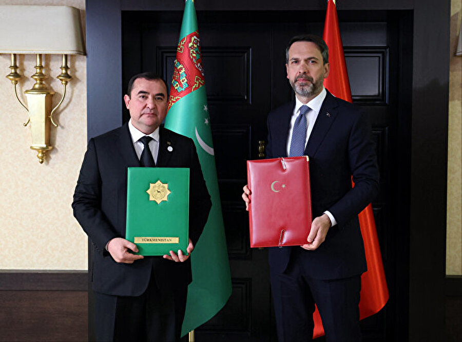 Enerji ve Tabii Kaynaklar Bakanı Alparslan Bayraktar müjdeyi duyurdu.