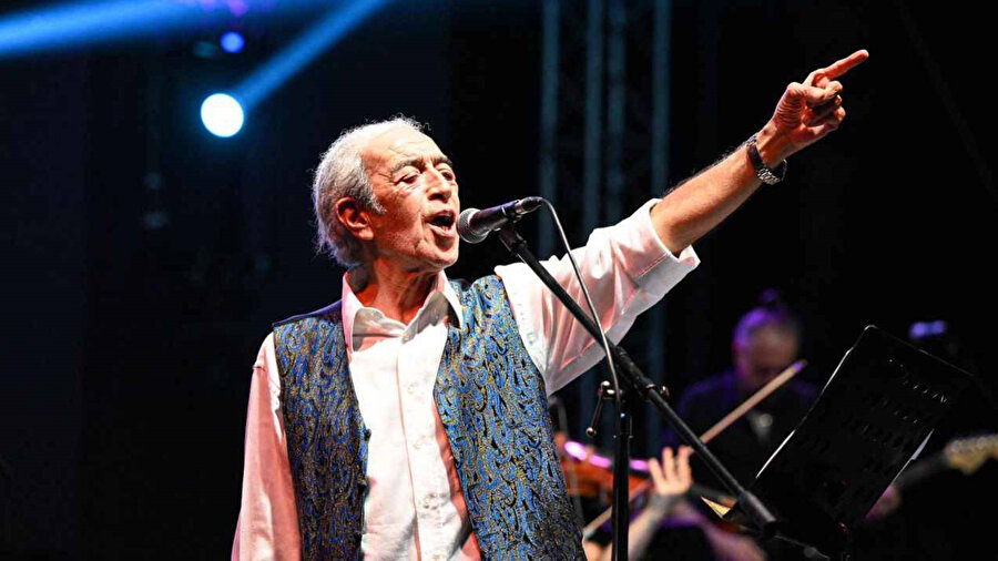 Sanatçı Edip Akbayram