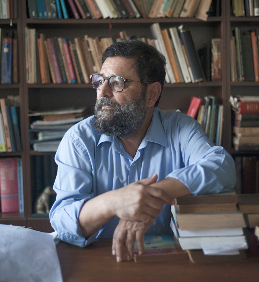 Türk edebiyatında imzalı kitap tutkusu yıllar içinde nasıl gelişti?