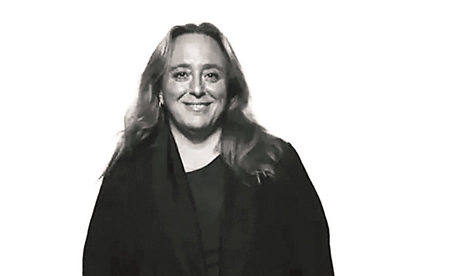 Ayşe Barım.