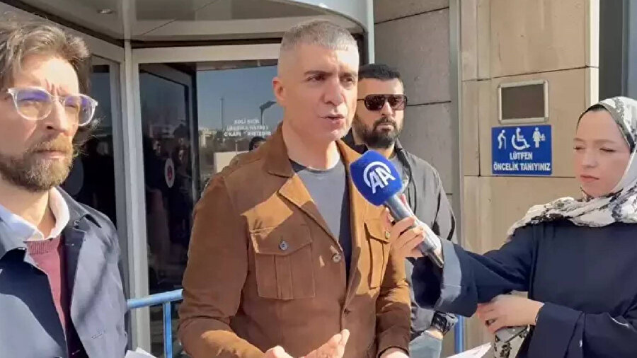 Sanatçı Özcan Deniz