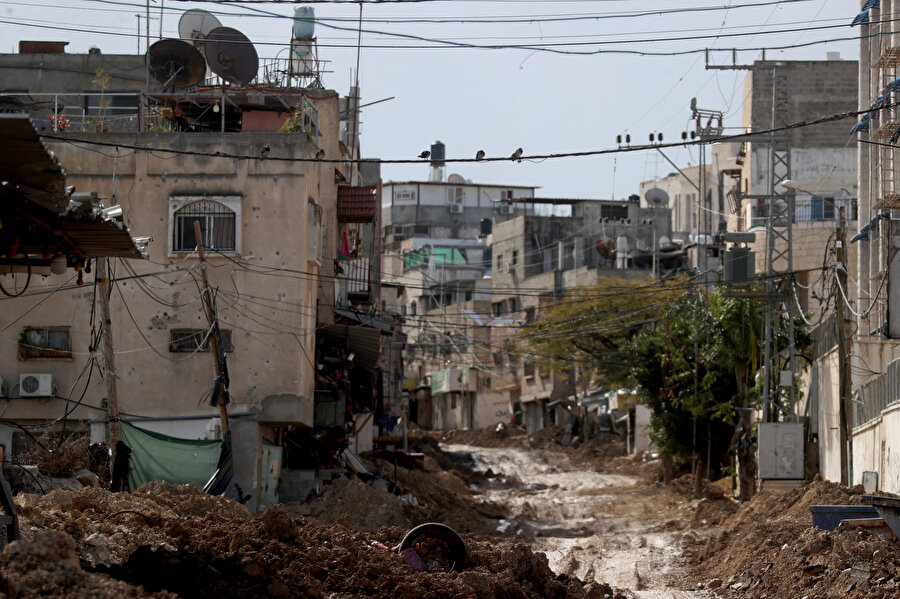 Batı Şeria’nın Tulkerim kenti, İsrail saldırılarında tanınmaz hale geldi.