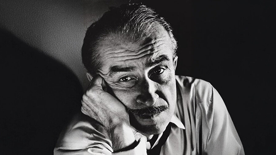  Orhan Kemal.