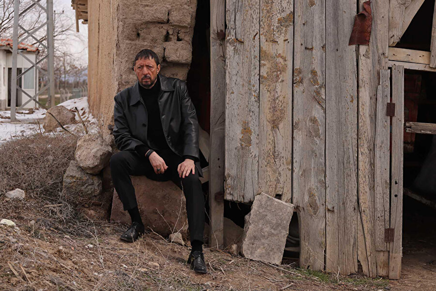 Çağımızın sabırsız seyircisi sanatta felsefeden çok şovu önceliyor.