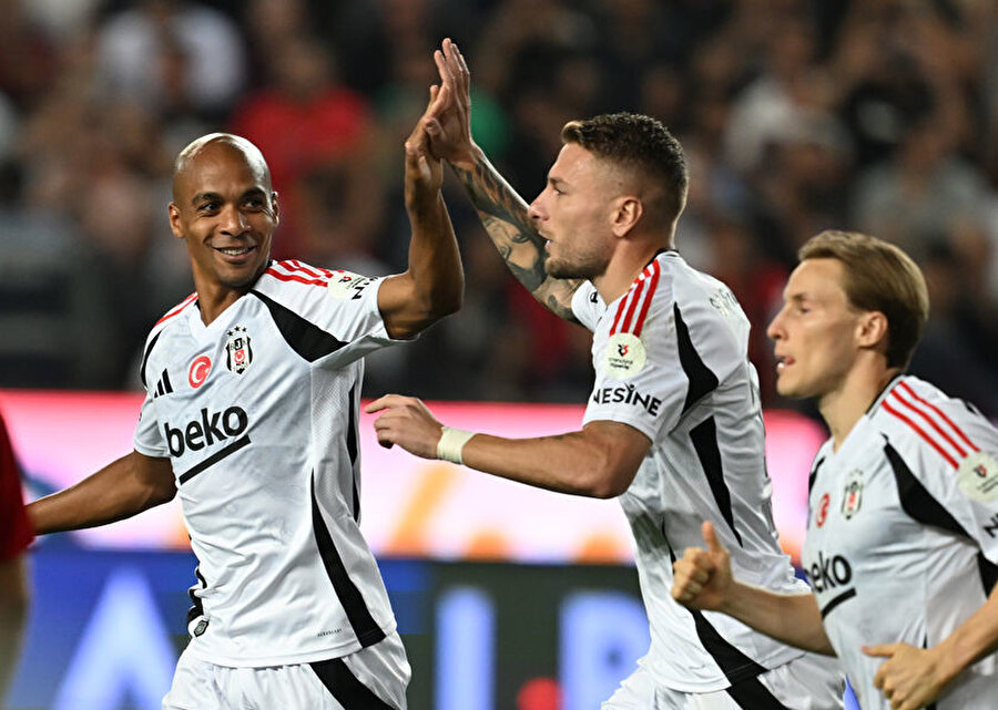 Beşiktaş'ı bekleyen büyük tehlike: Bugün kart görürlerse derbide forma giyemeyecekler