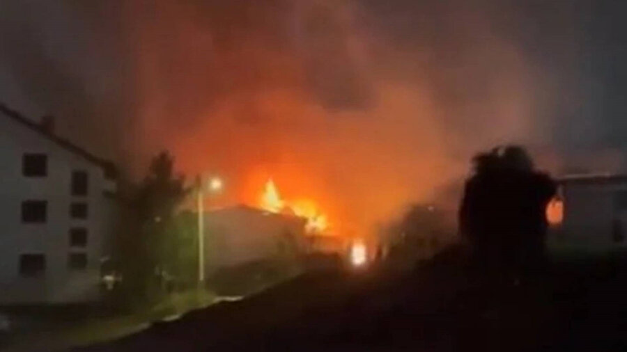 Kuzey Makedonya'da gece kulübünde yangın çıktı.