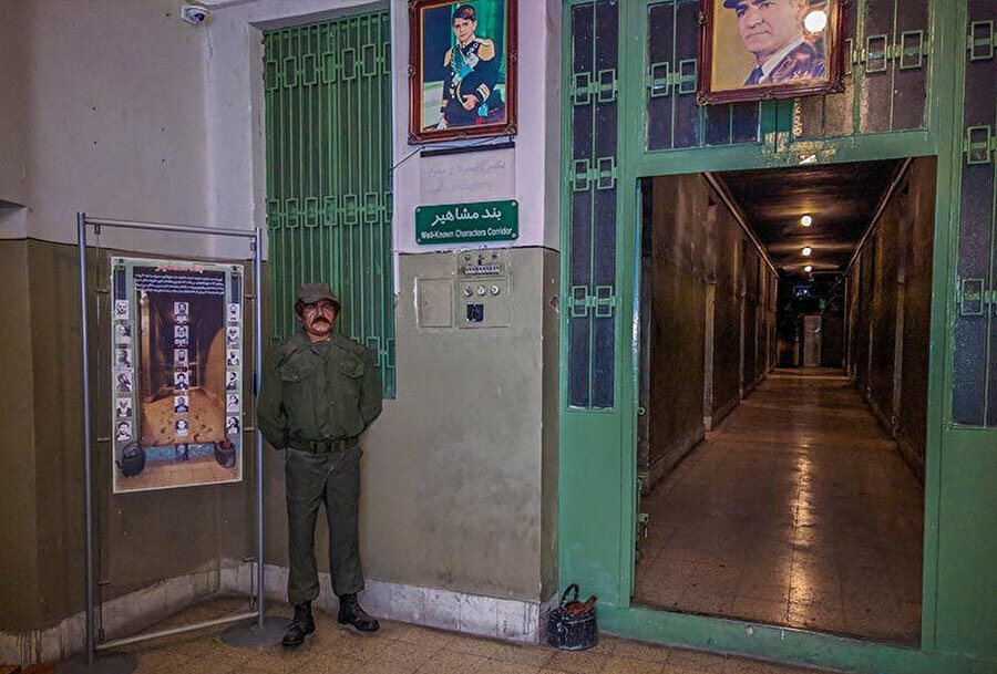 CIA’nin de lojistik ve teorik desteğiyle, 1957’de kısa adı SAVAK olan Ulusal İstihbarat ve Güvenlik Organizasyonu tesis edildi. General Teymur Bahtiyar’ın kontrolünde kurulan SAVAK, 1979’da Humeynî yönetimi tarafından lağvedilinceye kadar, bütün İranlıların korkulu rüyası olacaktı.