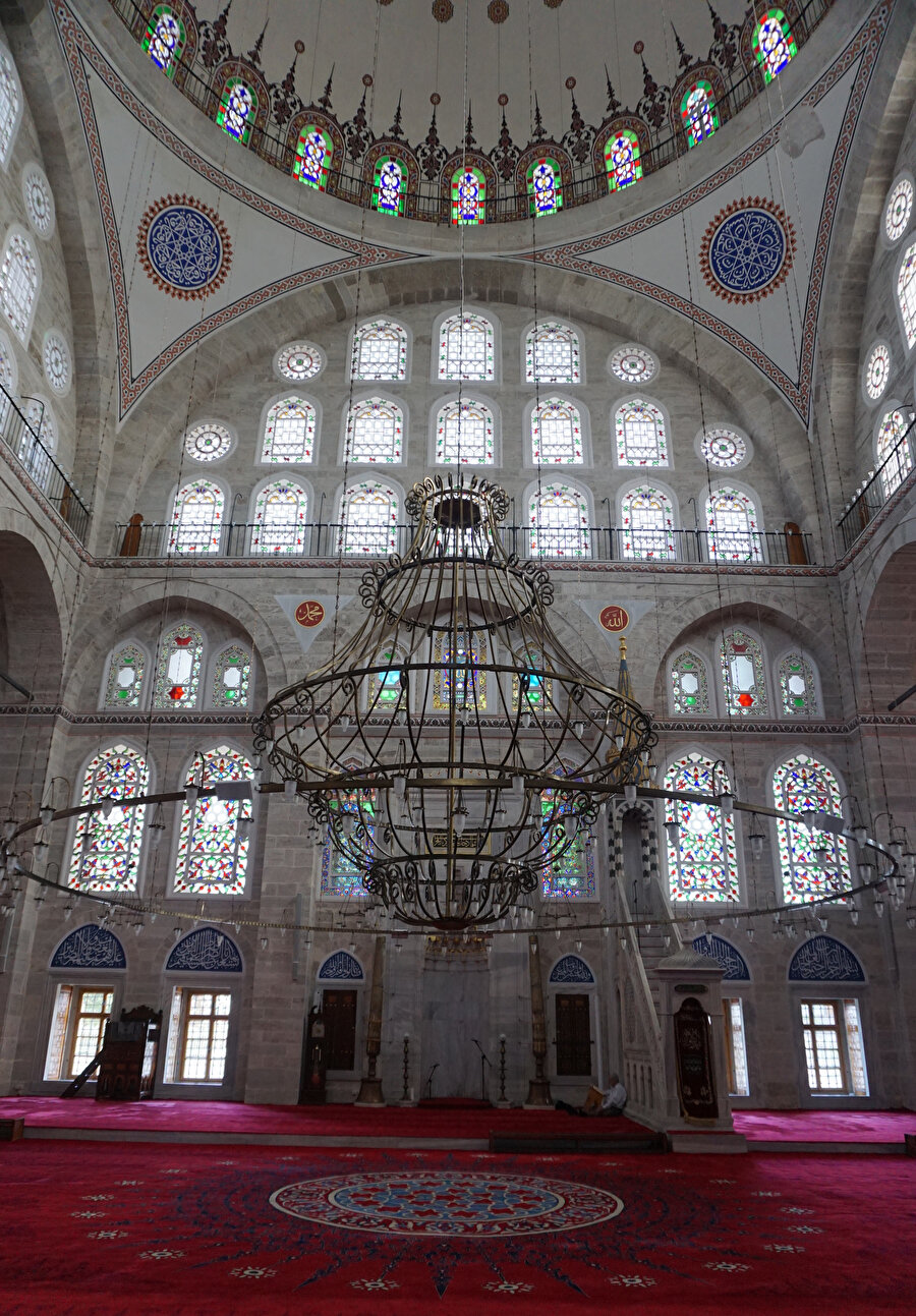 Caminin kıble cephesi.