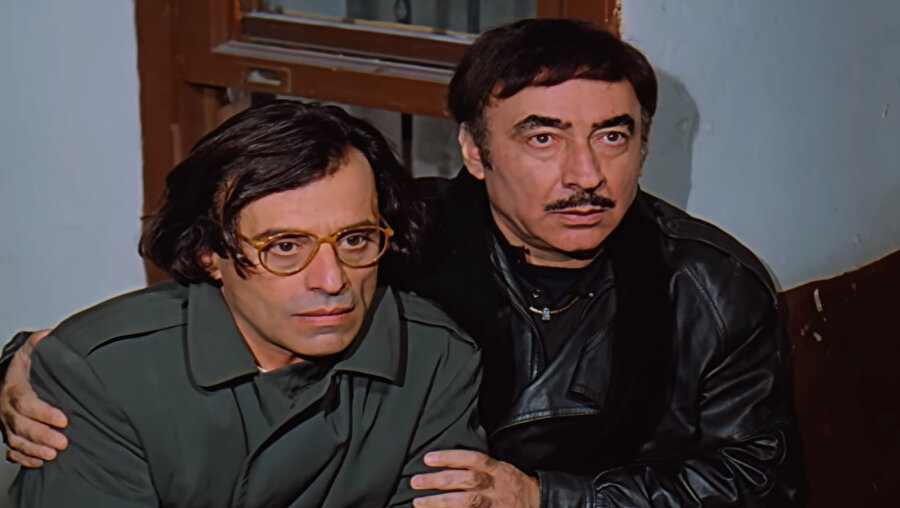  Sanki 80’li yılların sonunda Türkçe yazılmış nitelik bir romanın uyarlaması gibi geldi bana bu film.