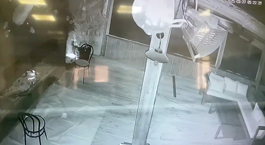 Uludağ'da milli kayakçı Berkin Usta ve eski milli kayakçı babası Yahya Usta'nın hayatını kaybettiği otel yangınının çıkış görüntülerine ulaşıldı.